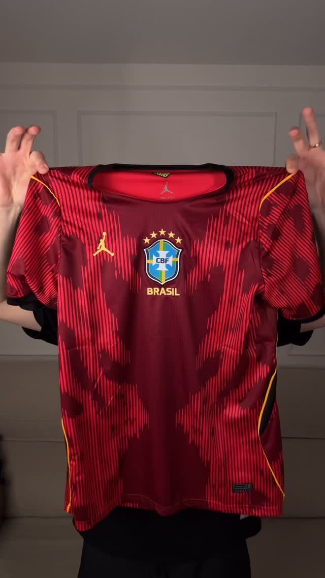 Post 1 by EAE CLÃ on Instagram (video)