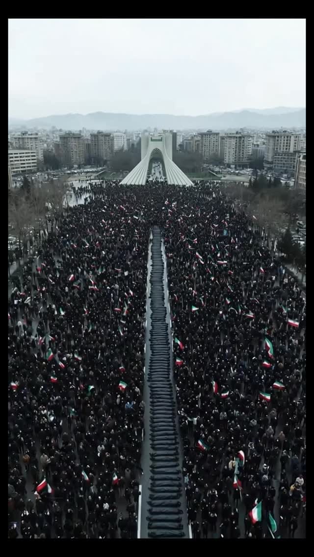 Post 4 by اپلیکیشن بازارچه | پلتفرم جامع نیازمندی‌های فارسی زبانان on Instagram (video)