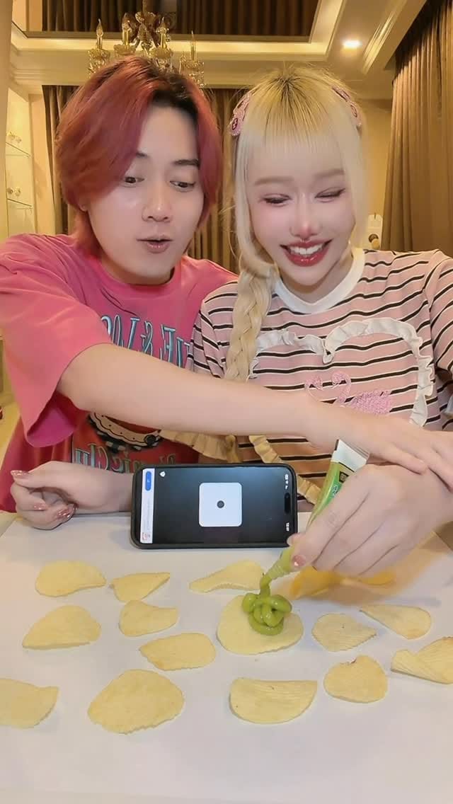 Post 5 by Wakungg on Instagram (video)