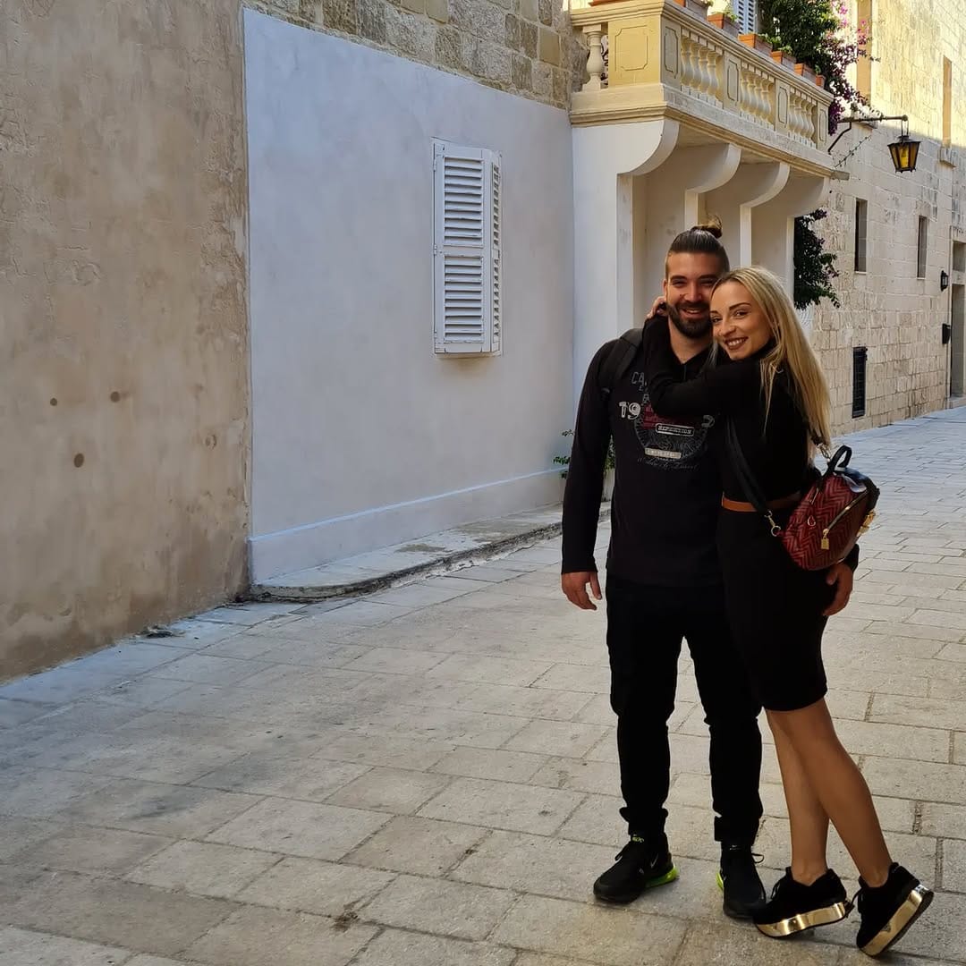 Post 4 by 𝓔𝓯𝓲 𝓖𝓲𝓪𝓷𝓽𝓼𝓲𝓸𝓾 𝓖𝓪𝔃𝓸𝓾 on Instagram (image)
