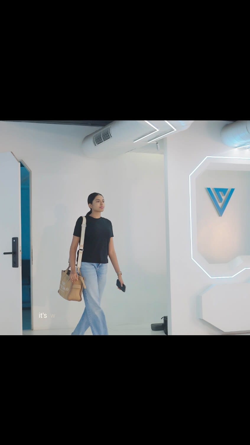 Post 8 by Vernon Skin & Hair Clinic on Instagram (video)