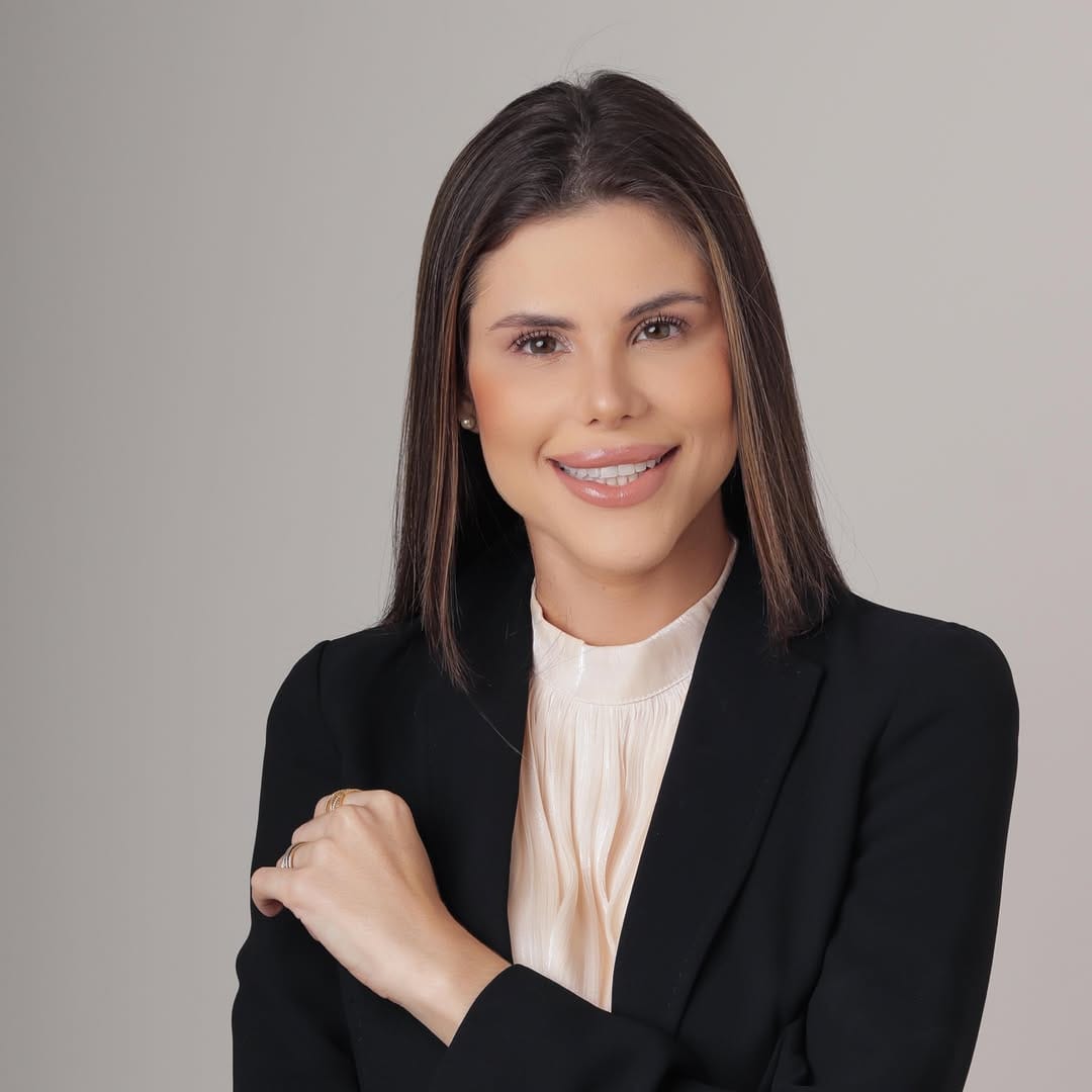 Post 2 by Dra Gabriela Melo - Harmonização facial on Instagram (image)