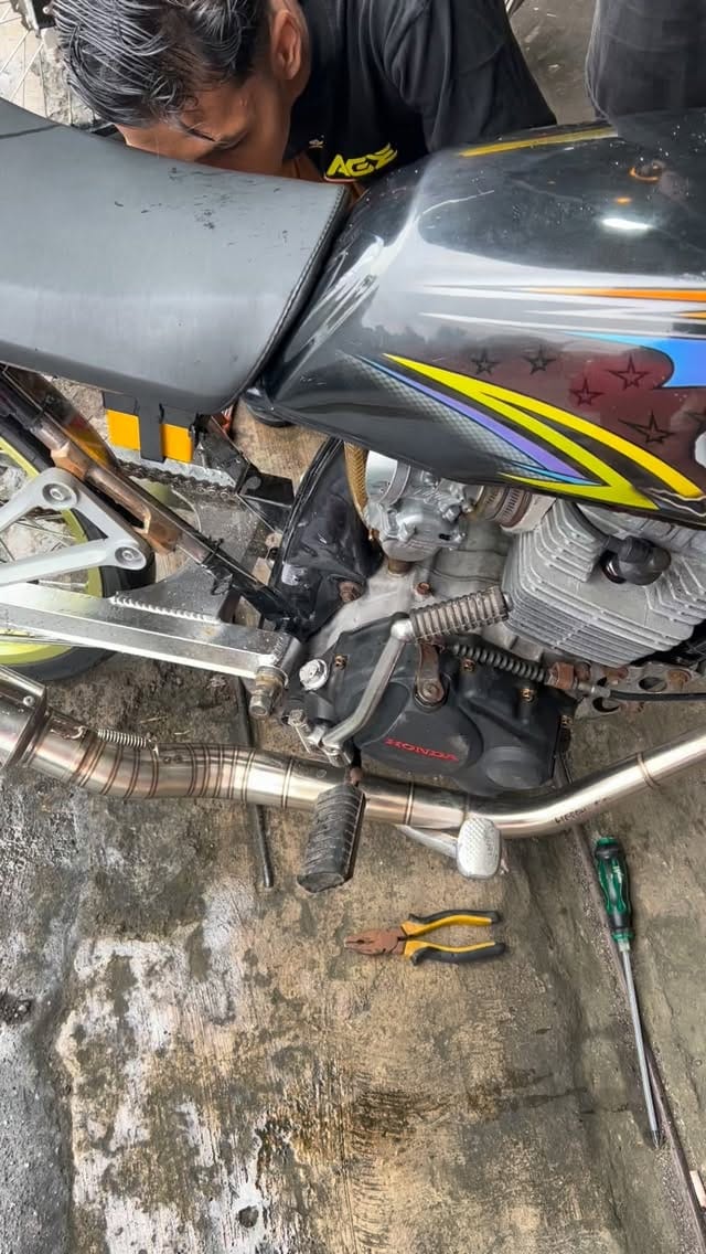 Post 3 by Gss racing muffler on Instagram (video)