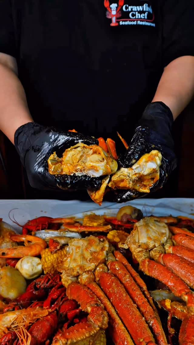 Post 4 by Crawfish Chef Seattle on Instagram (video)