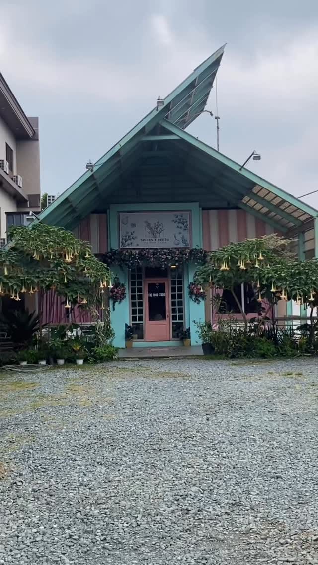 Post 3 by Hosue Mang Liligaw on Instagram (video)