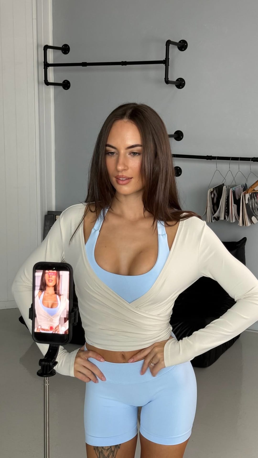 Post 1 by MOVE ATTIRE on Instagram (video)