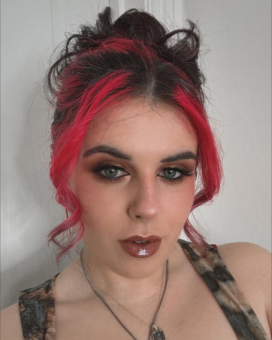 Post 2 by GEORGIA DEVINE on Instagram (carousel)