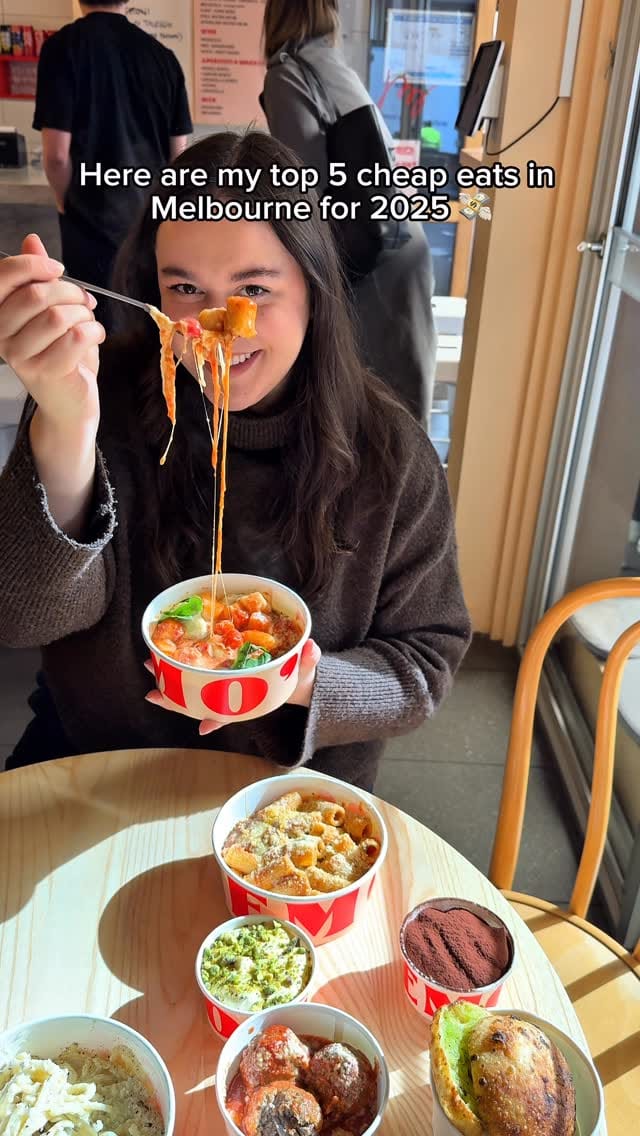 Post 8 by ALEX | Melbourne Food, Fun & Travel on Instagram (video)