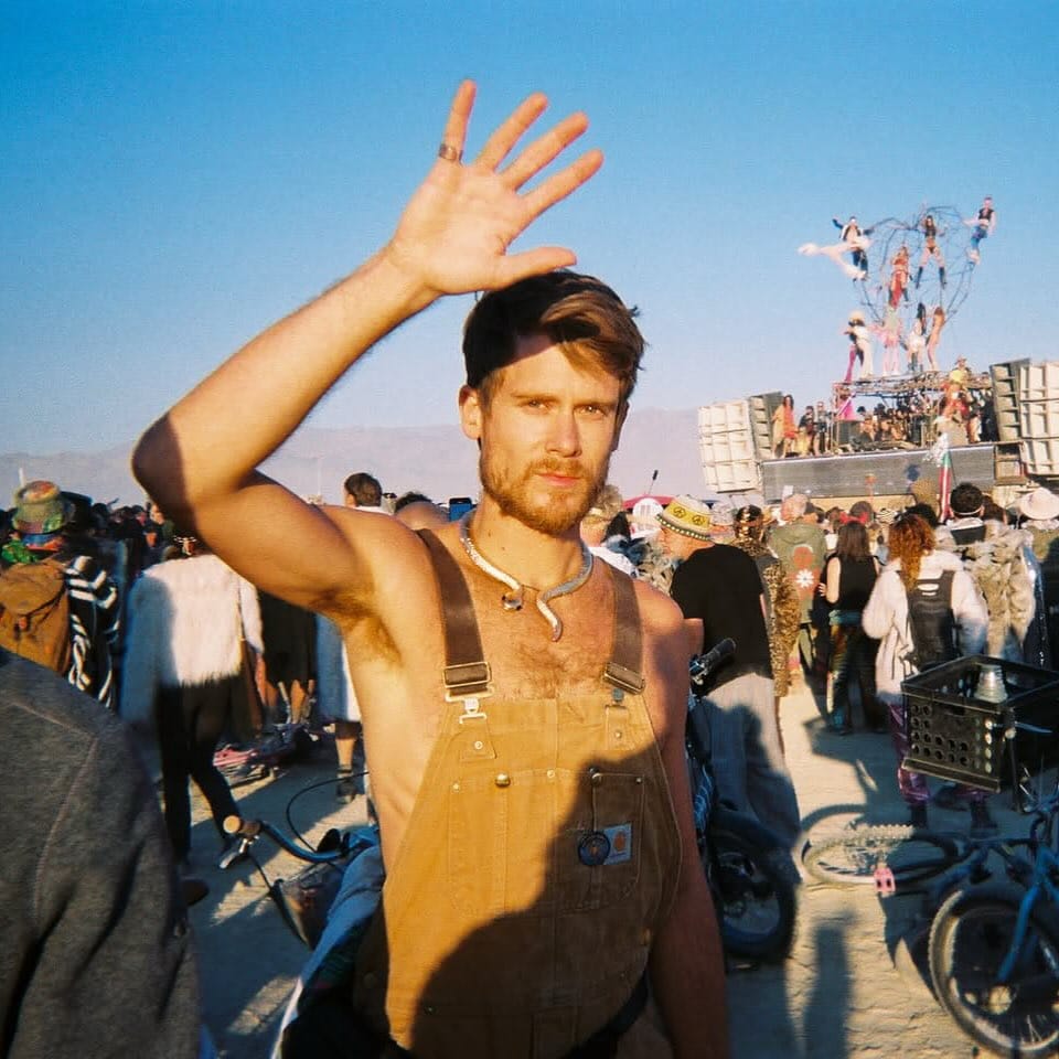 Post 5 by Jasper Rischen on Instagram (image)