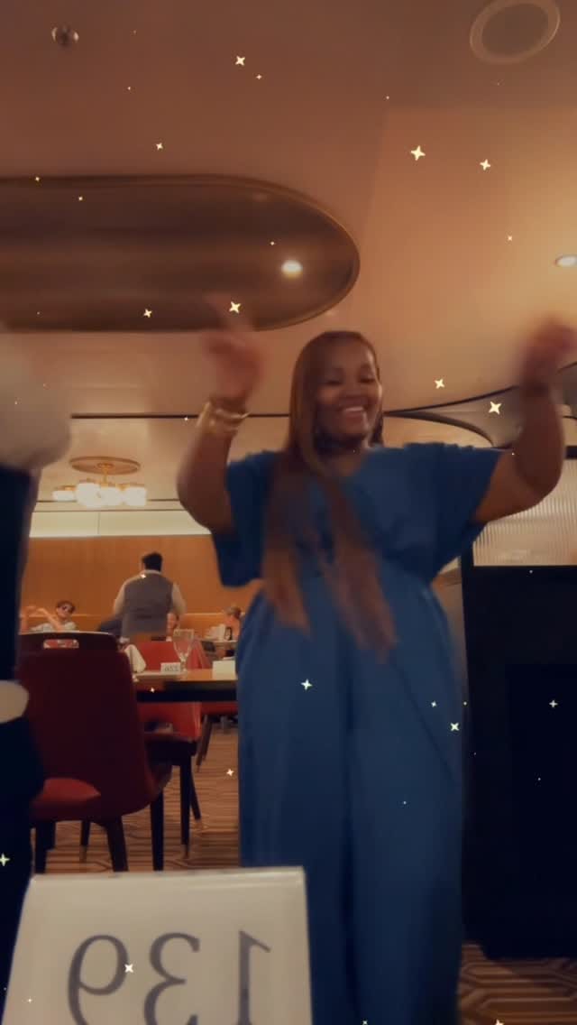 Post 5 by Minonlive on Instagram (video)
