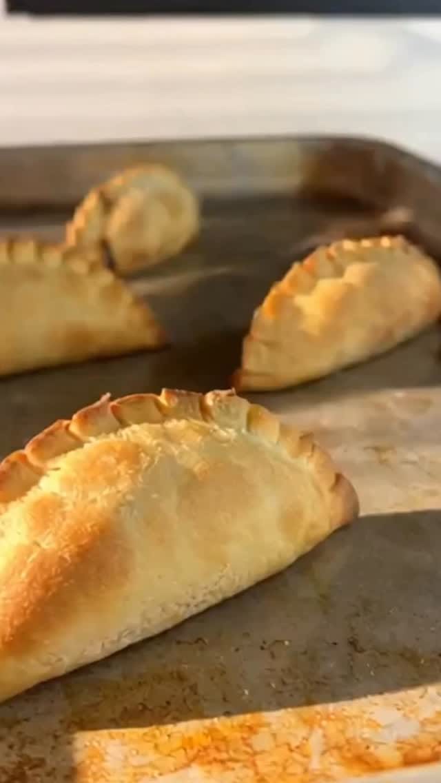Post 6 by Argentum Empanadas on Instagram (video)
