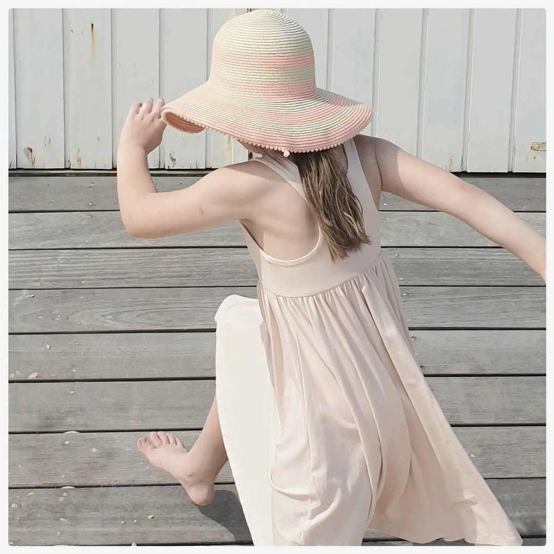 Post 2 by Rufflelicious on Instagram (image)