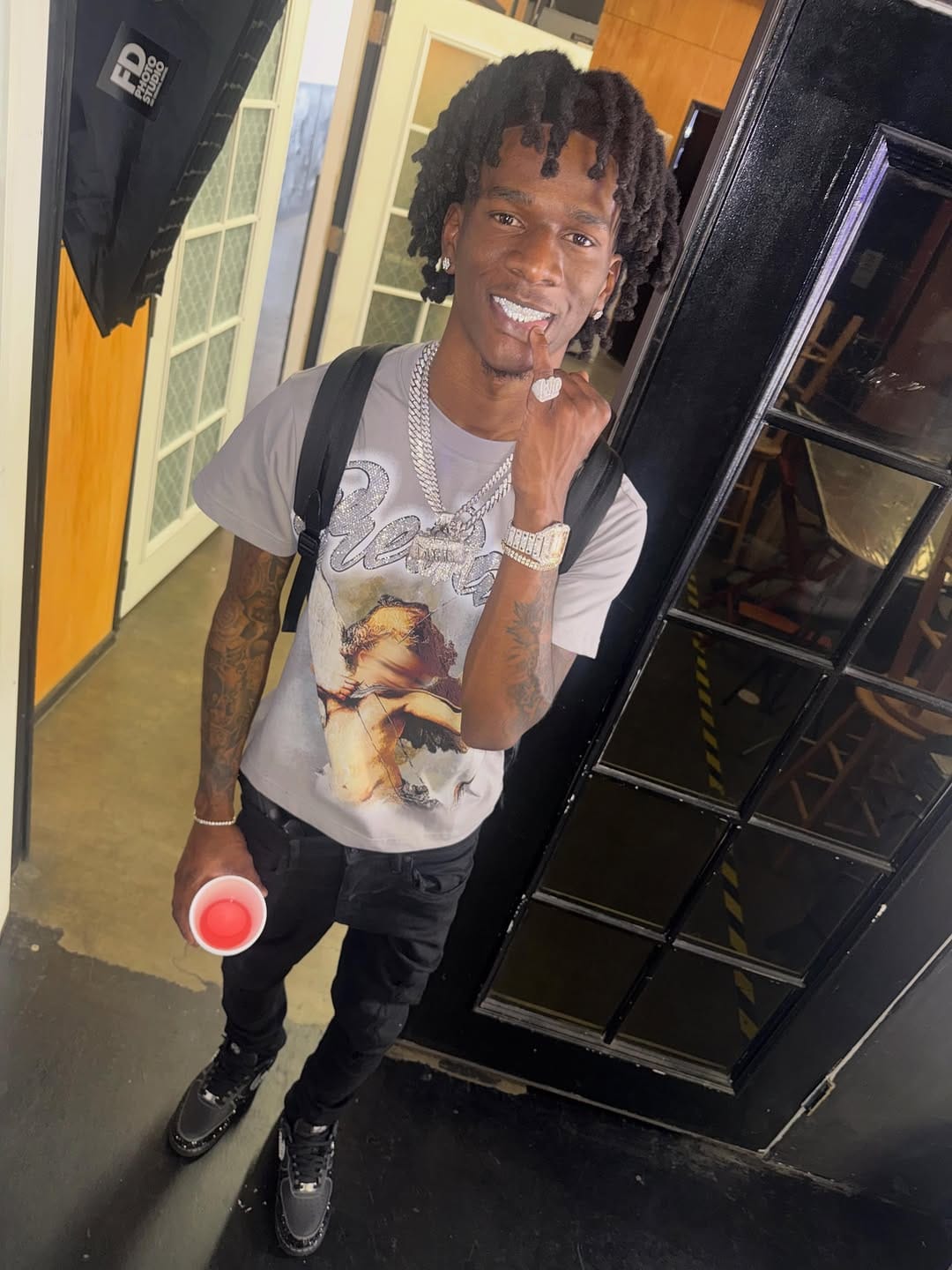 Post 5 by duffy 🎒®️ on Instagram (carousel)