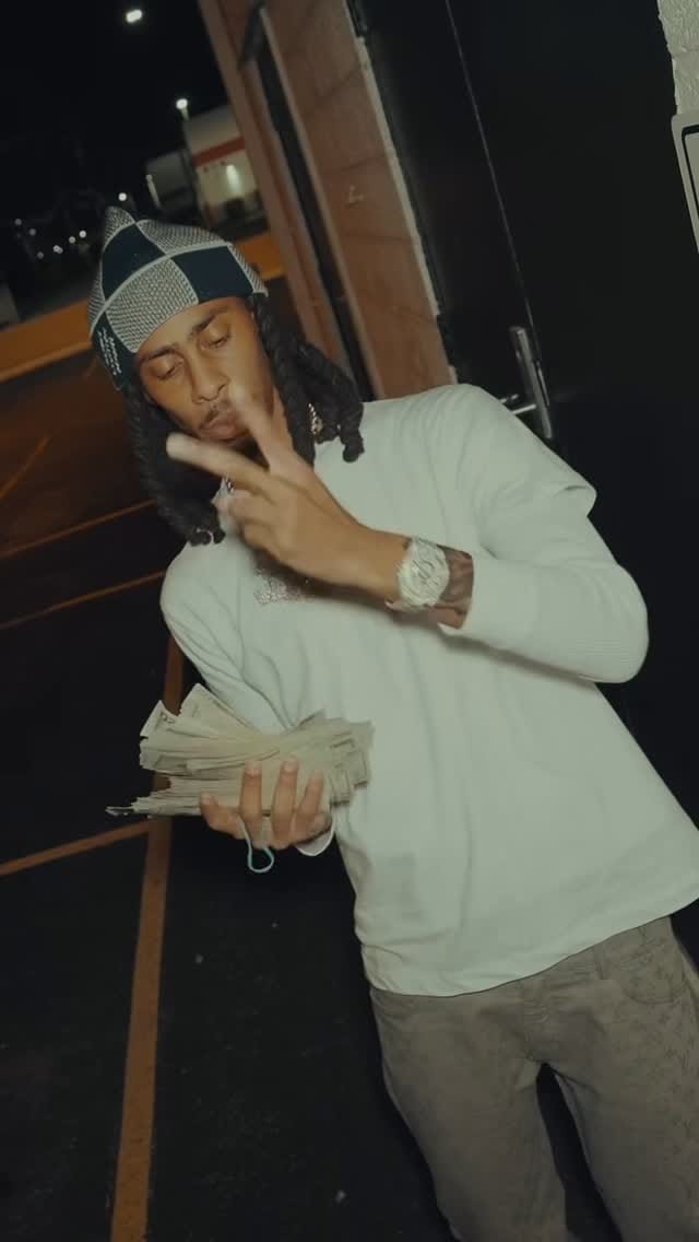 Post 4 by SPALDING on Instagram (video)