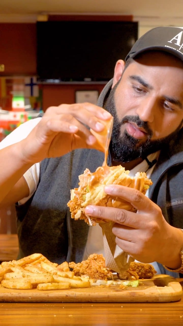 Post 8 by Chickenworld Canada on Instagram (video)