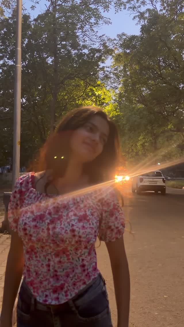 Post 6 by harshitaa on Instagram (video)
