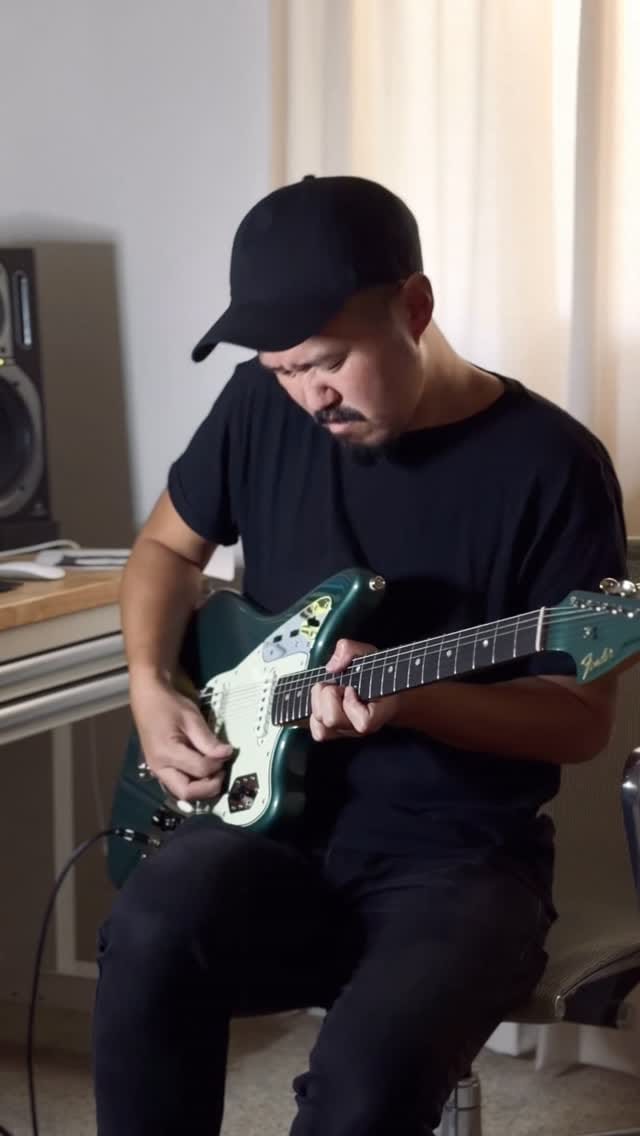 Post 5 by Chae Choi  |  Guitarist • Guitar Tech • Guitar Teacher on Instagram (video)