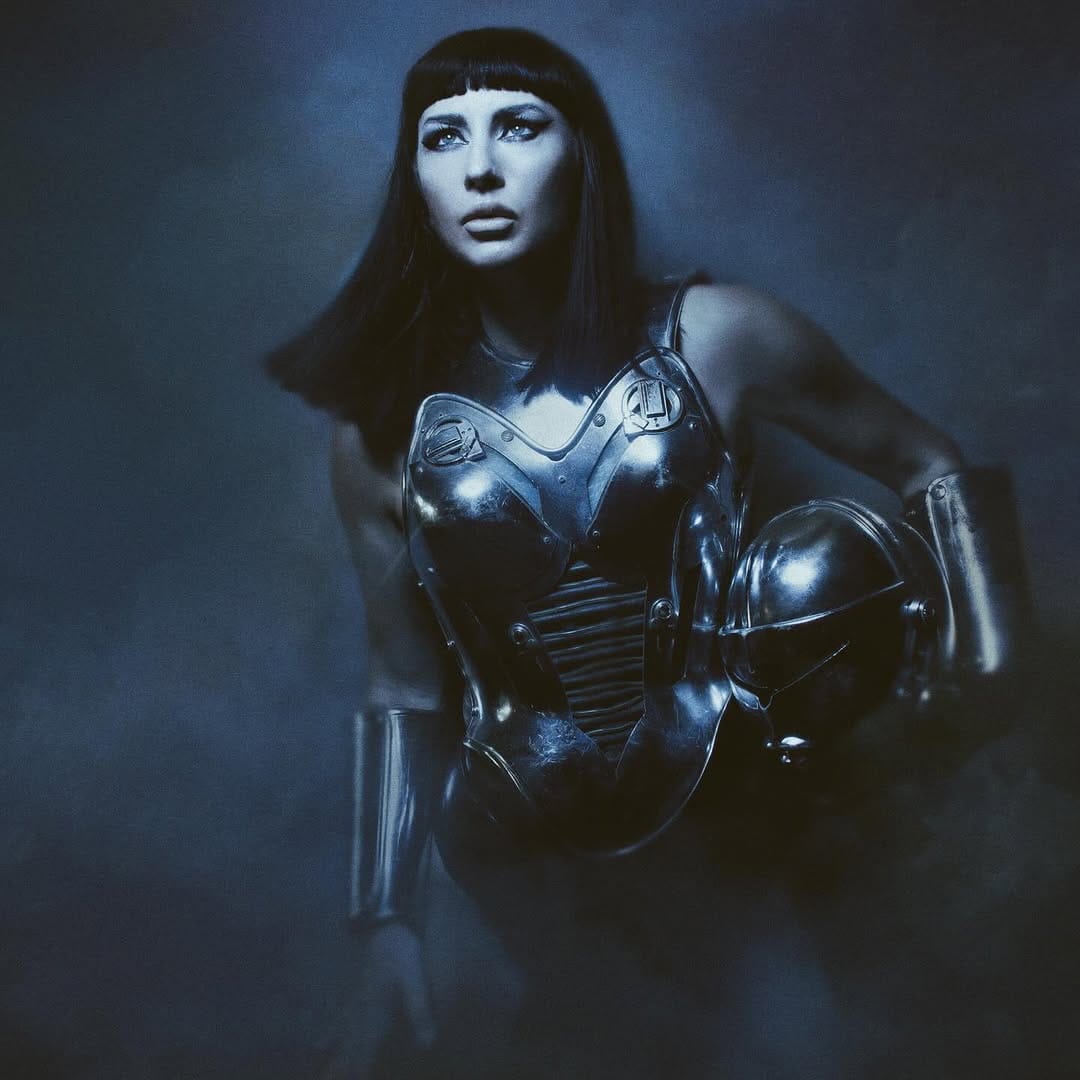 Post 4 by 𝕬𝖘𝖍𝖑𝖊𝖞 𝕹𝖎𝖈𝖔𝖑𝖊 𝖁𝖔𝖓 𝕳𝖊𝖑𝖘𝖎𝖓𝖌 on Instagram (carousel)