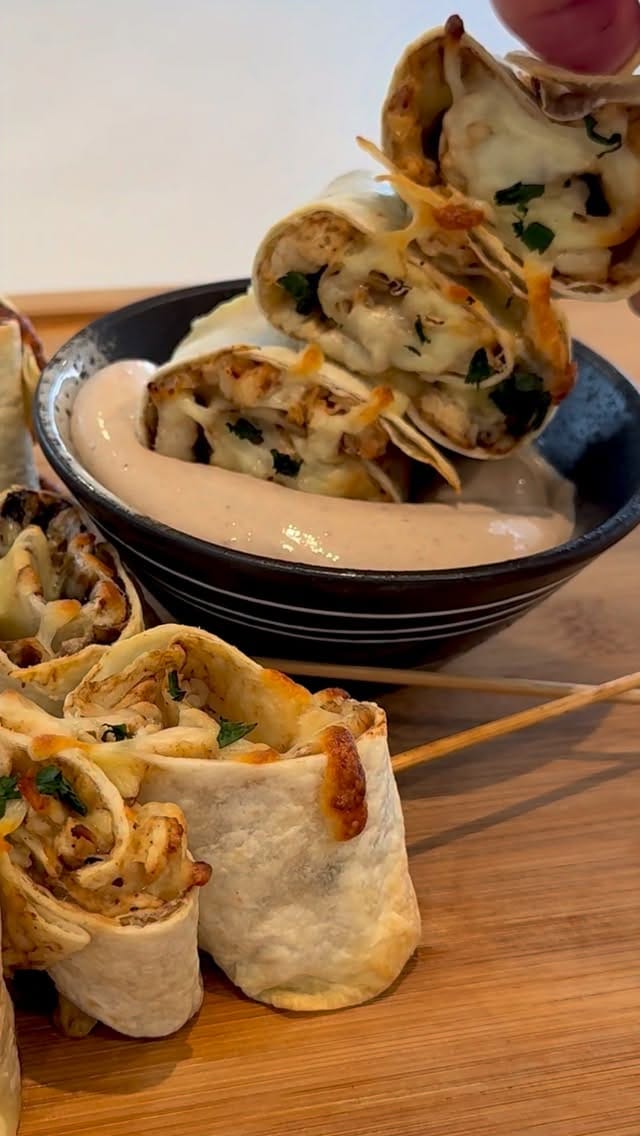Post 4 by Alicia’s Kitchen on Instagram (video)