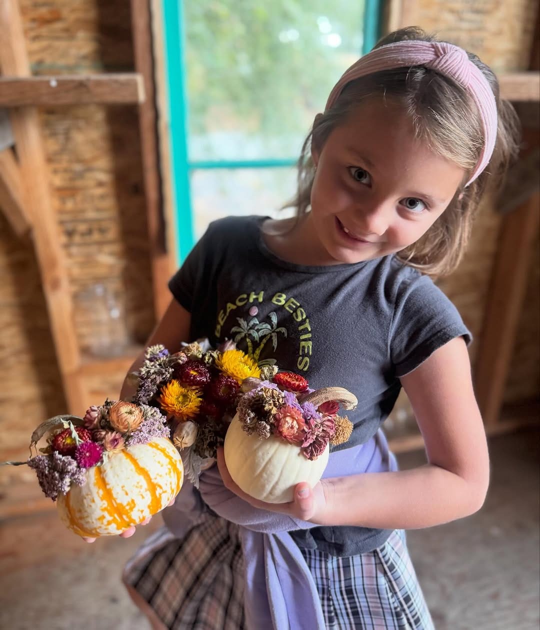 Post 4 by Three Cedars Farm | Cut Flowers, bulbs and Gifts on Instagram (image)