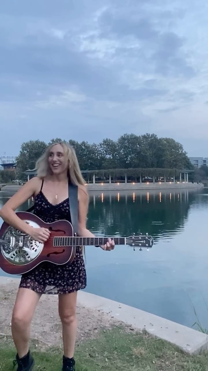 Post 6 by Tarah New on Instagram (video)