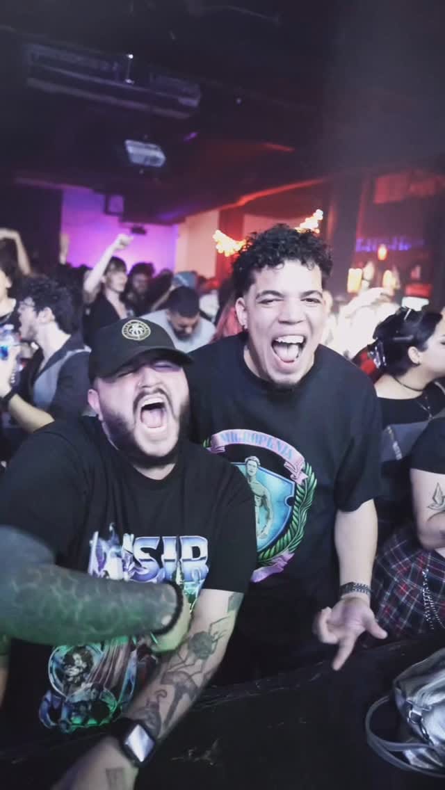 Post 1 by Bencore on Instagram (video)