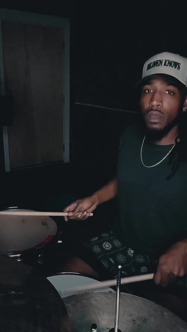 Post 7 by 𝕁𝕠𝕤𝕙𝕦𝕒 ℂ𝕒𝕝𝕖𝕓 ℝ𝕖𝕪𝕟𝕠𝕝𝕕𝕤 on Instagram (video)