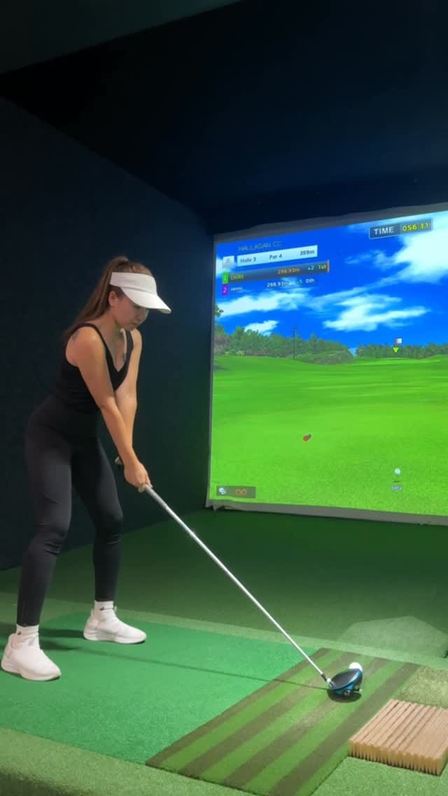 Post 2 by Bella Le on Instagram (video)