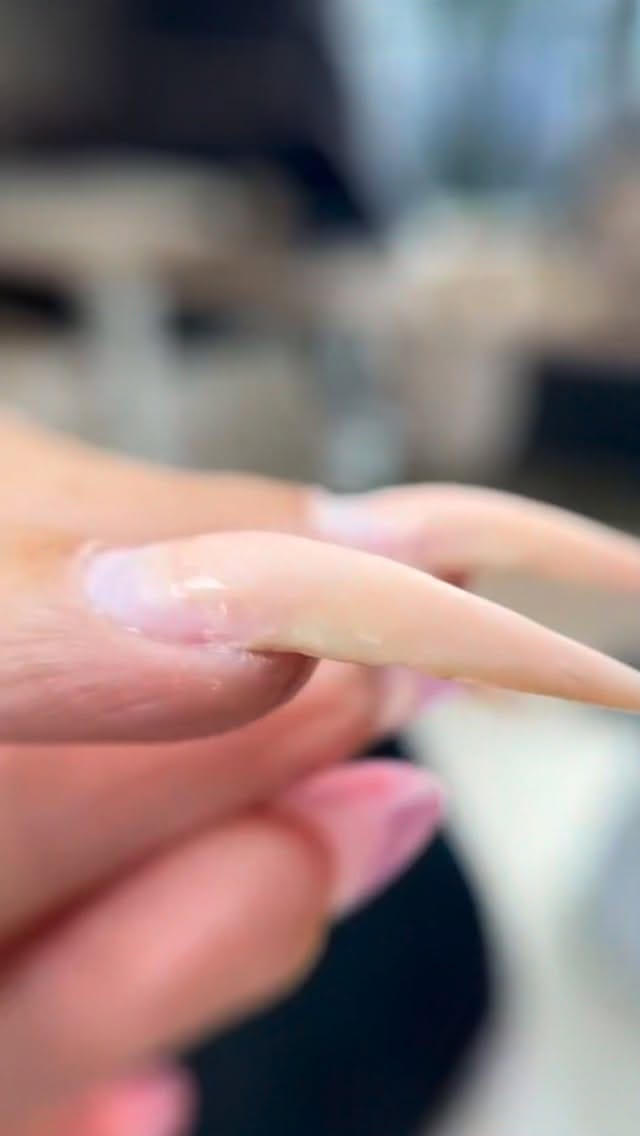 Post 2 by Thi Nhu Quynh Ninh on Instagram (video)