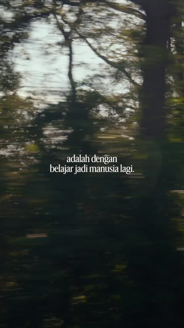 Post 9 by Sena Farid S (Sena) on Instagram (video)