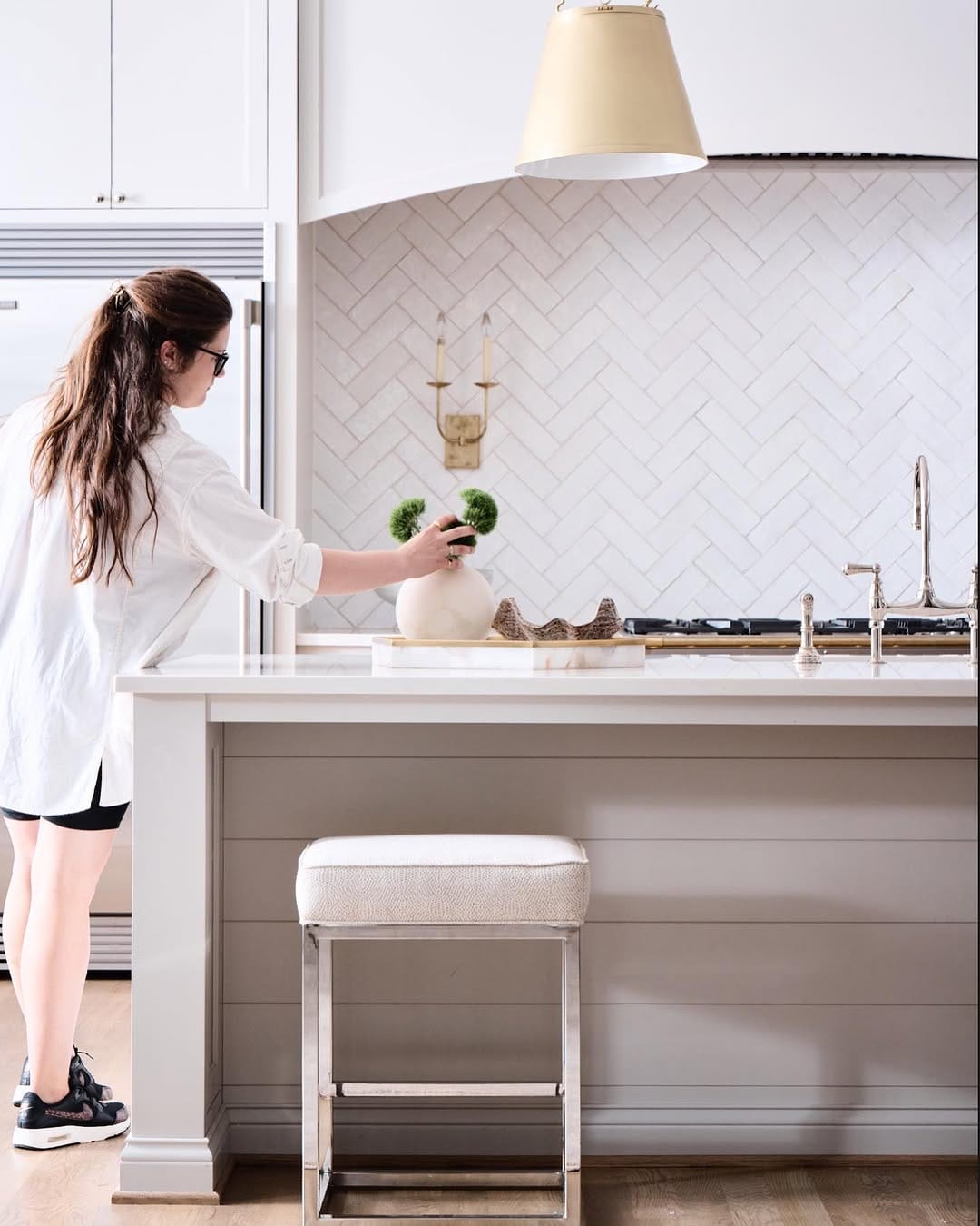 Post 6 by Victoria Melvin | Wardrobe Stylist on Instagram (image)