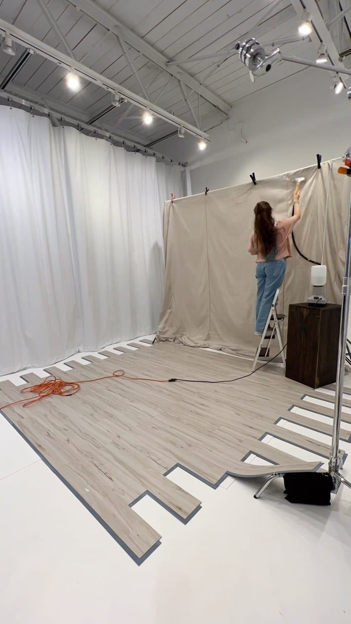 Post 8 by Victoria Melvin | Wardrobe Stylist on Instagram (video)
