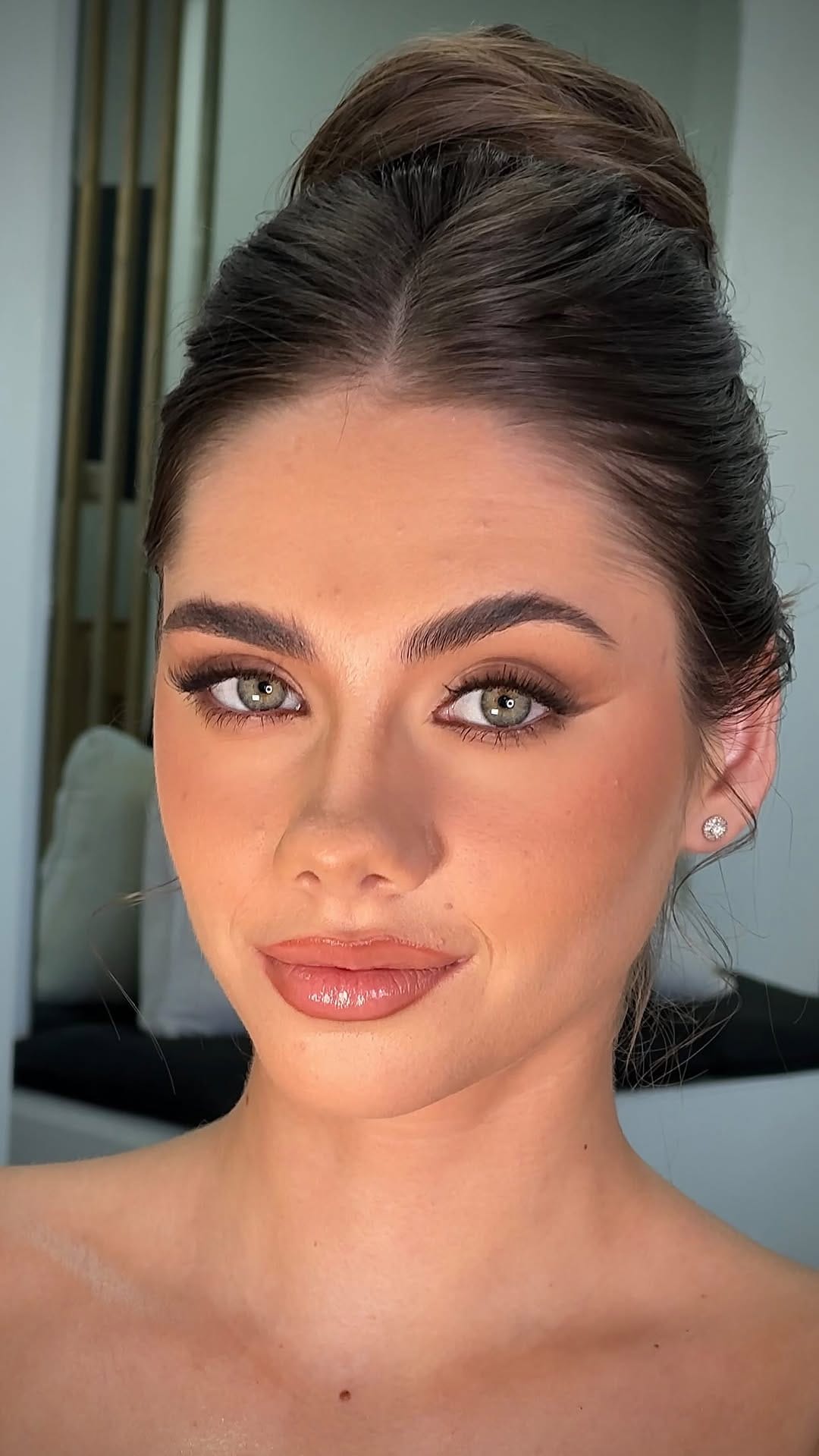 Post 9 by Lenise • Gold Coast Makeup Artist on Instagram (video)