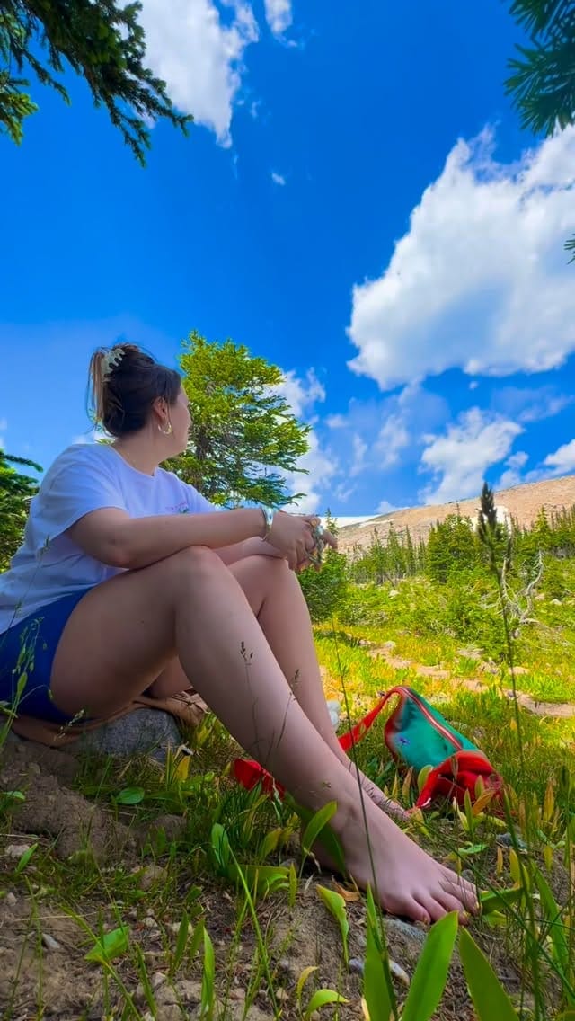 Post 5 by MANON WARD on Instagram (video)