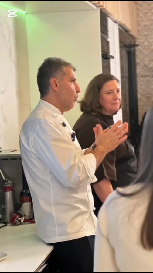 Post 5 by El catering más riquiño on Instagram (video)