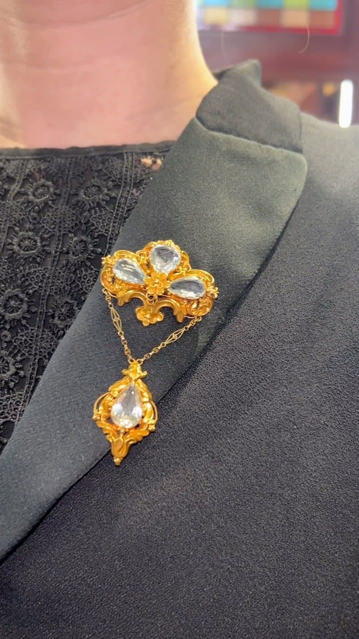Post 5 by Victoria And Albert Antiques on Instagram (video)