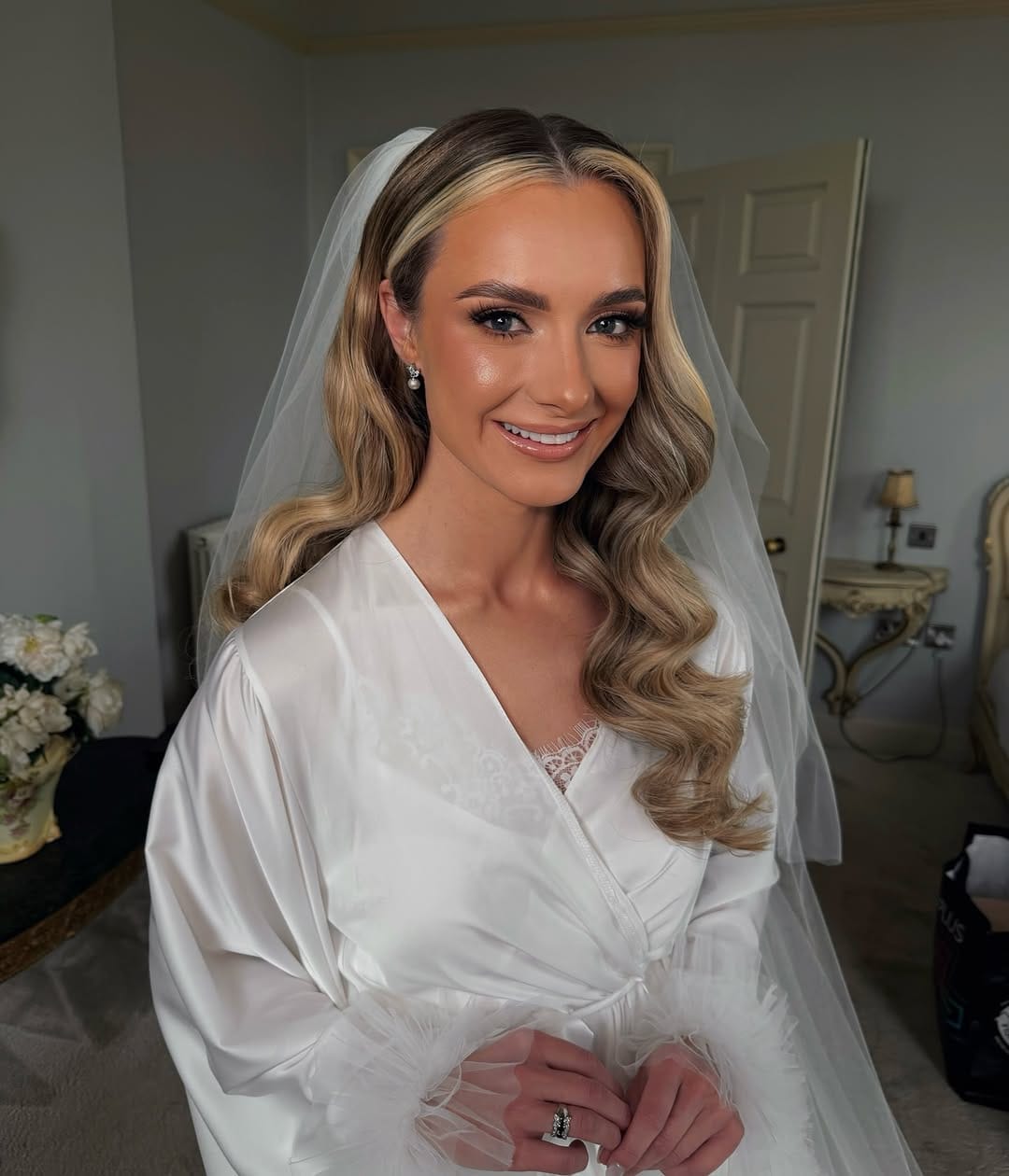 Post 6 by GEORGIA CUTTS | UK & DESTINATION BRIDAL MAKEUP ARTIST on Instagram (carousel)