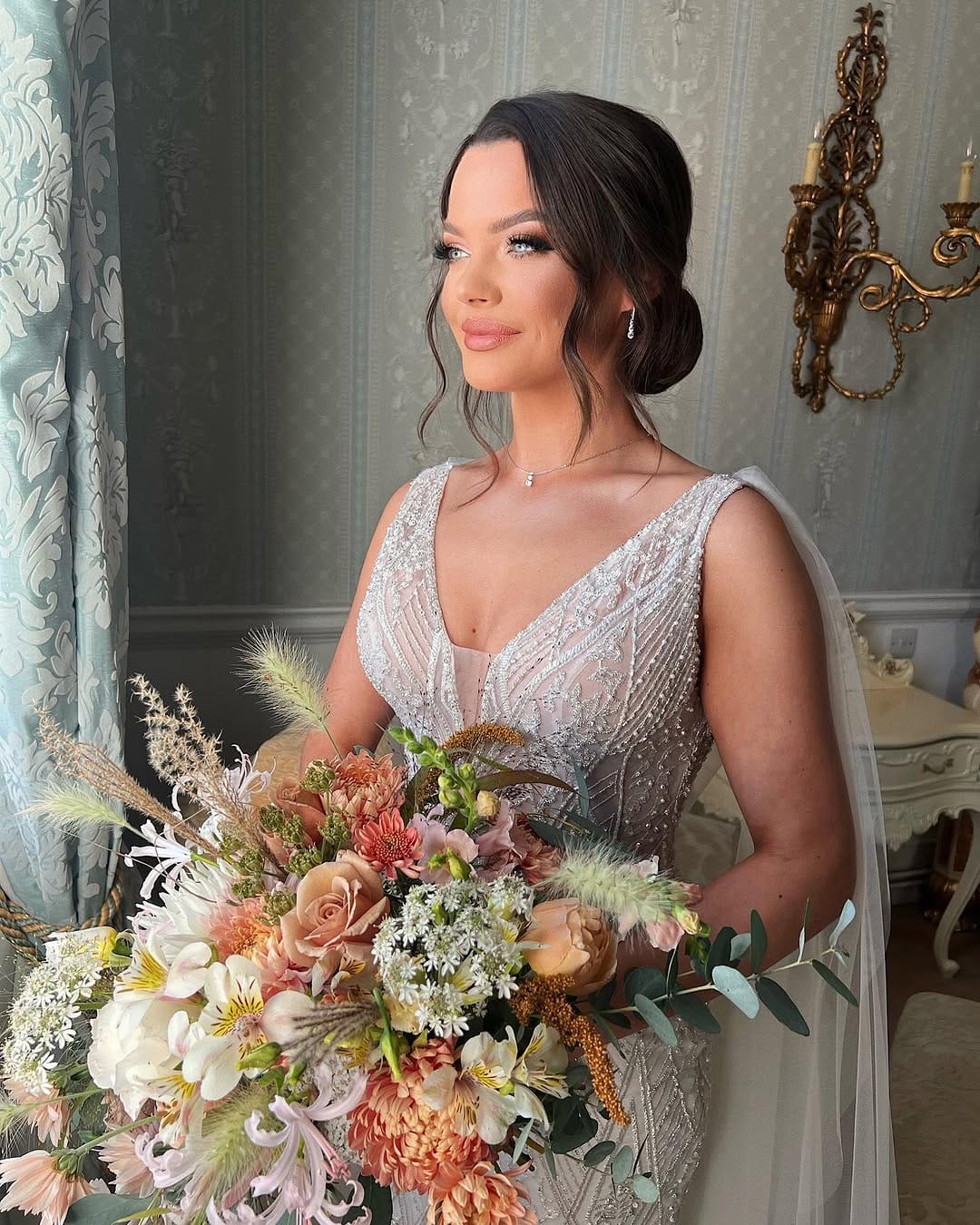 Post 8 by GEORGIA CUTTS | UK & DESTINATION BRIDAL MAKEUP ARTIST on Instagram (carousel)