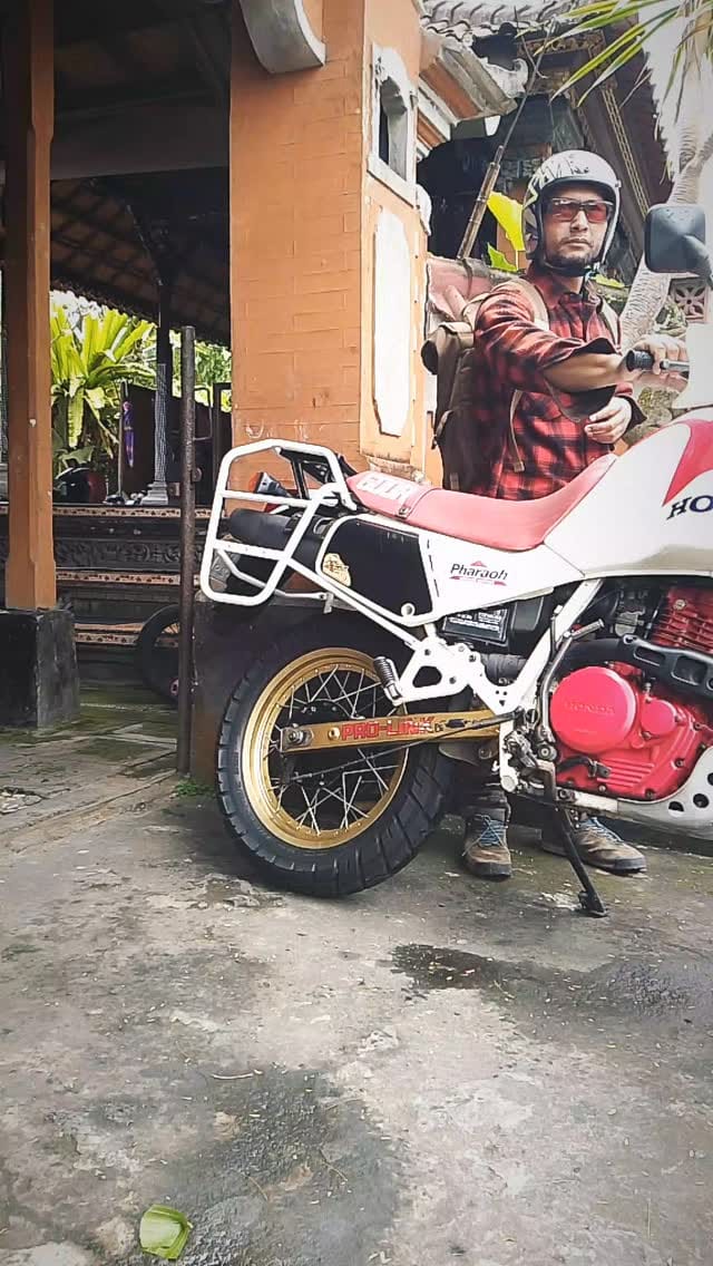 Post 9 by Garase (BAYU) on Instagram (video)