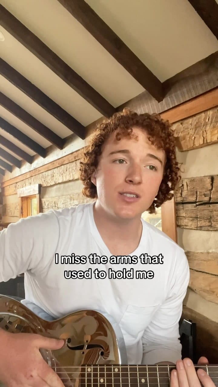 Post 7 by Christian Beck on Instagram (video)
