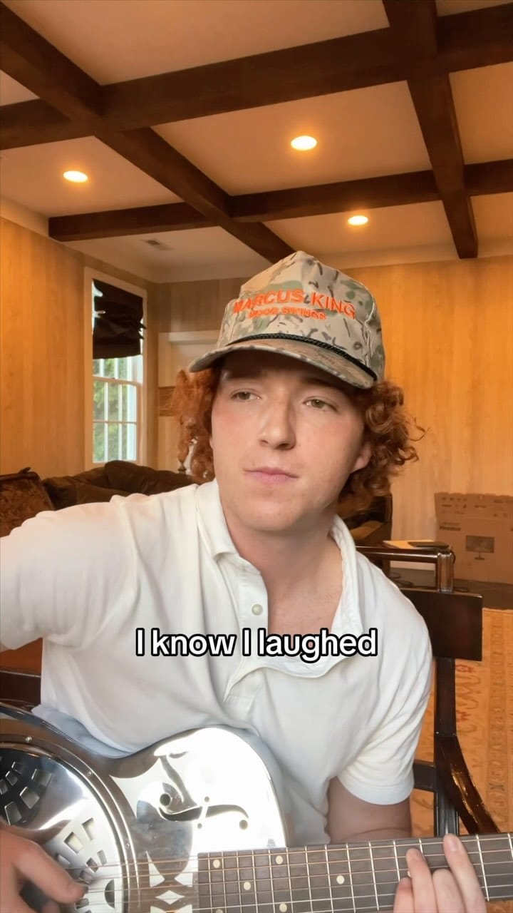 Post 3 by Christian Beck on Instagram (video)