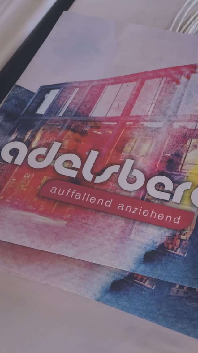 Post 9 by Modehaus Adelsberger on Instagram (video)