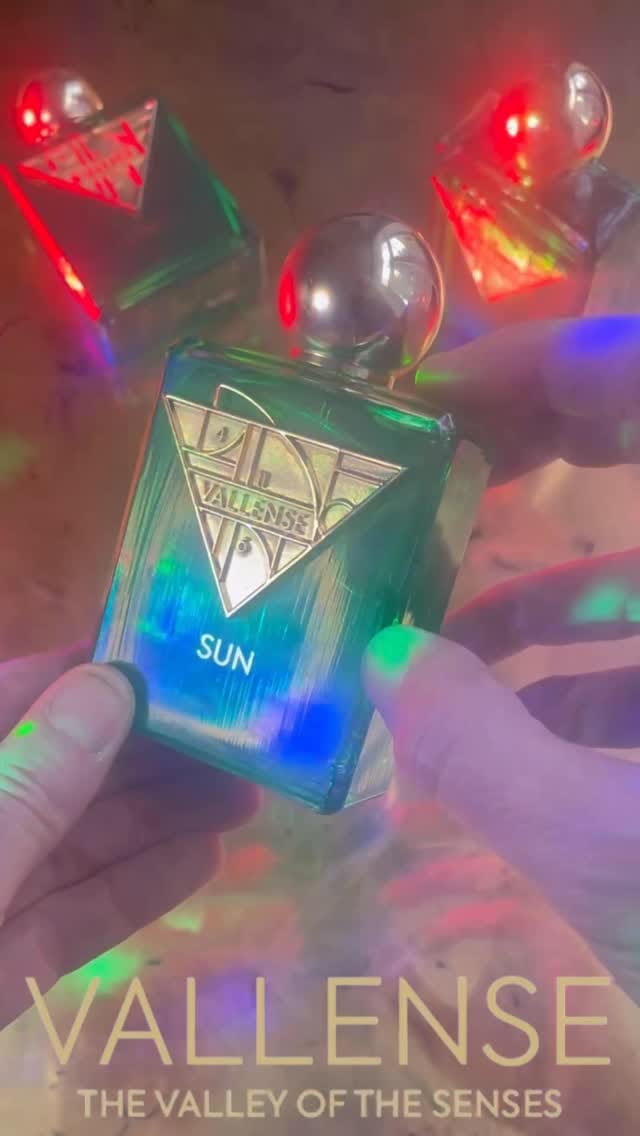 Post 9 by Vallense on Instagram (video)