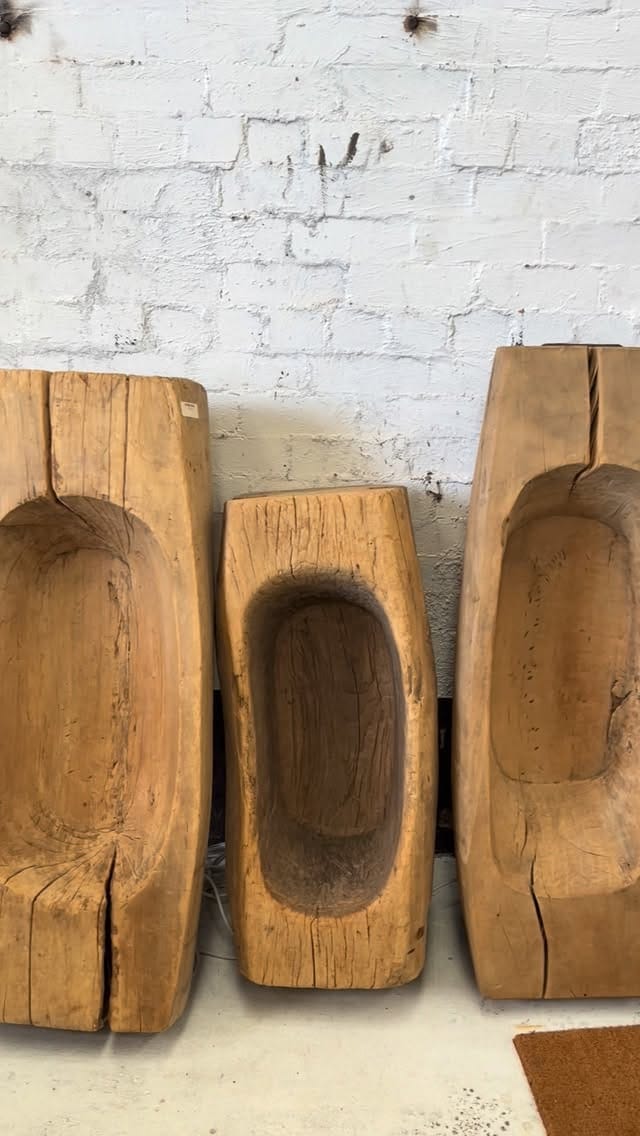 Post 1 by INTERIORS FROM WORLDS AWAY on Instagram (video)