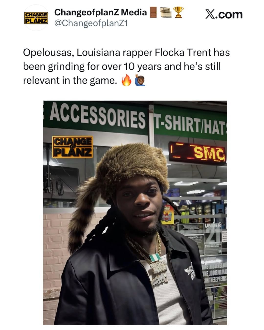 Post 4 by F L O C K A T R E N T on Instagram (carousel)