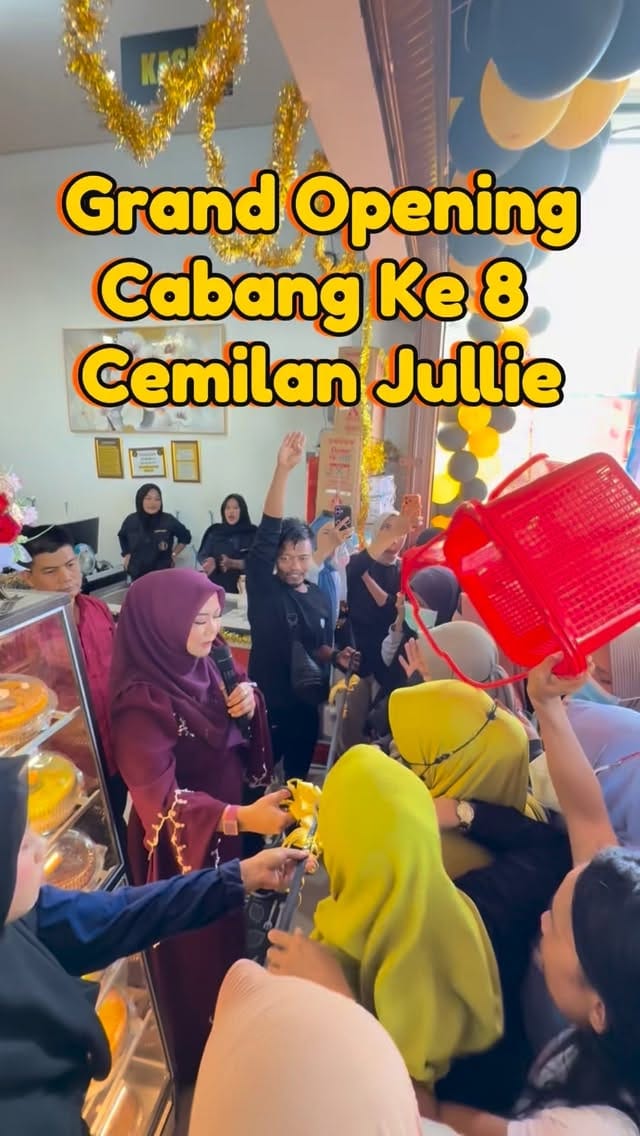 Post 7 by AGEN SNACK, KUKER & CEMILAN JERUJU ( PONTIANAK ) on Instagram (video)