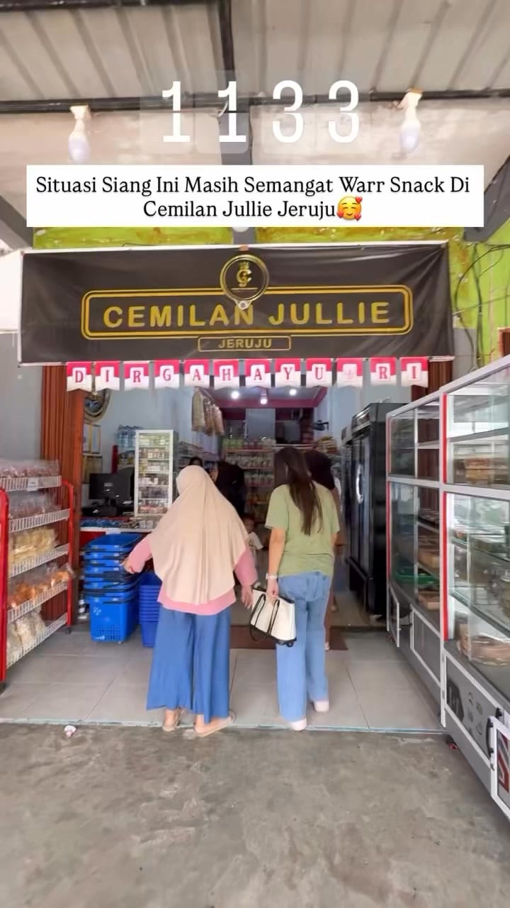 Post 3 by AGEN SNACK, KUKER & CEMILAN JERUJU ( PONTIANAK ) on Instagram (video)