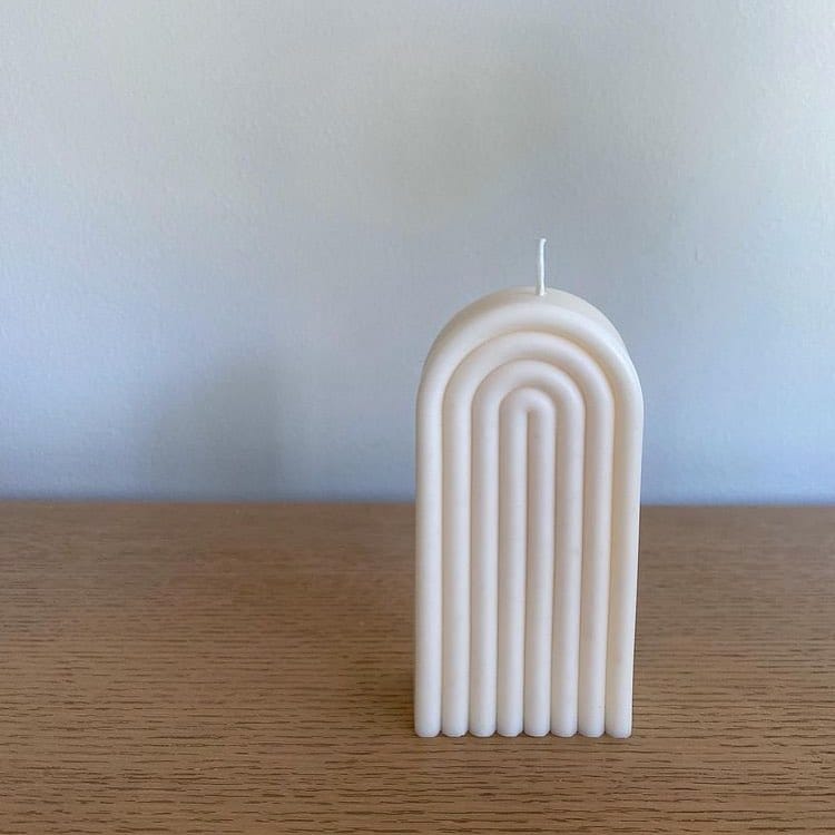 Post 10 by Peachy Candle Co on Instagram (image)