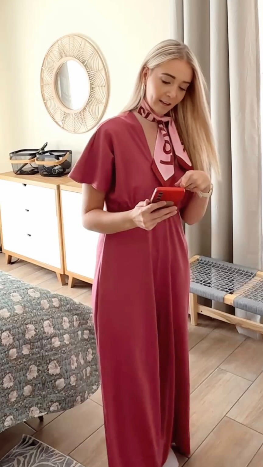 Post 8 by Momsy | Maternity, Breastfeeding & Womenswear on Instagram (video)