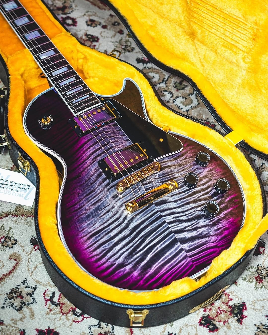 Post 10 by guitarguitar on Instagram (carousel)
